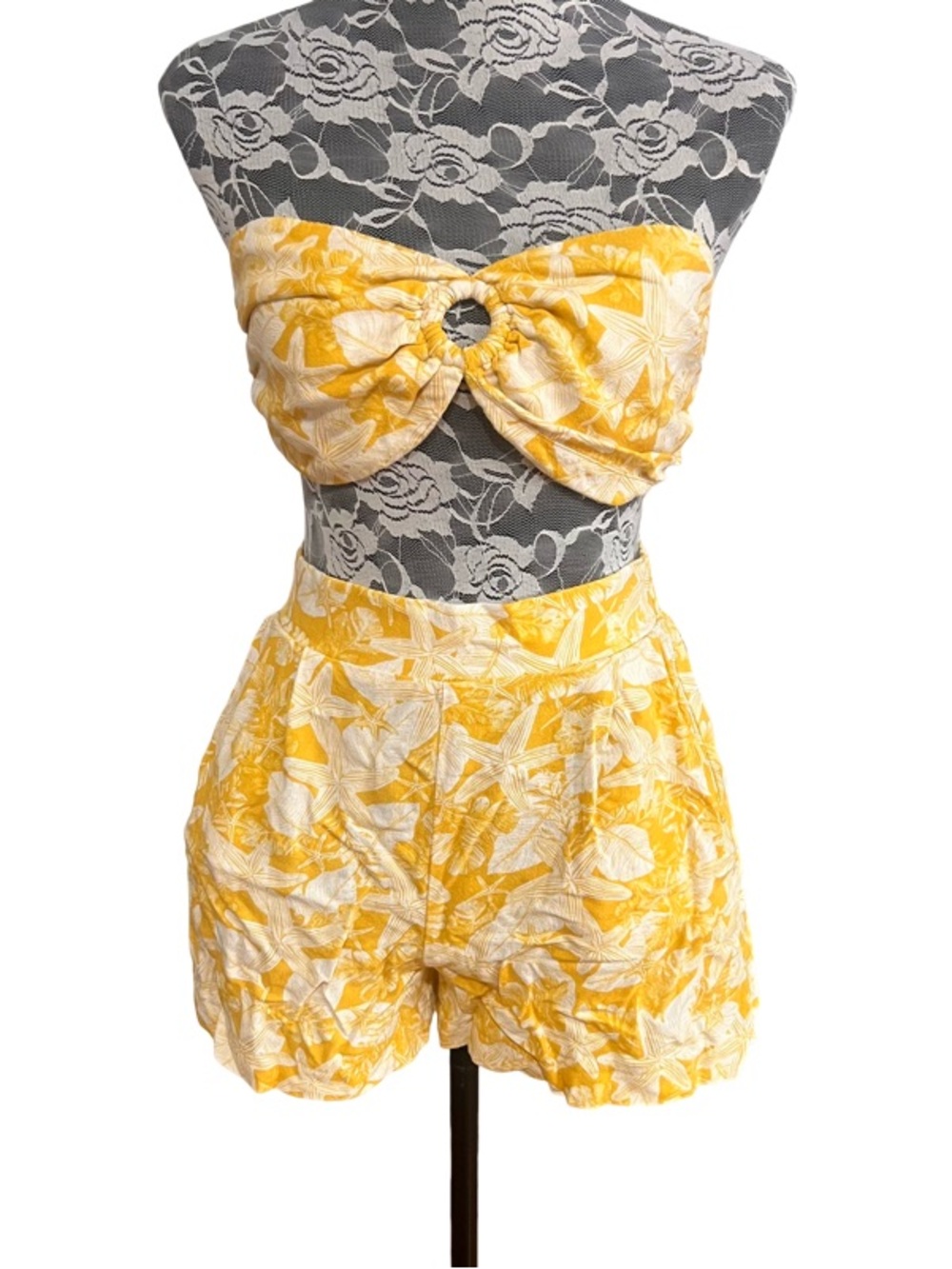 Monteau Yellow and White Floral Strapless Crop Top Size M